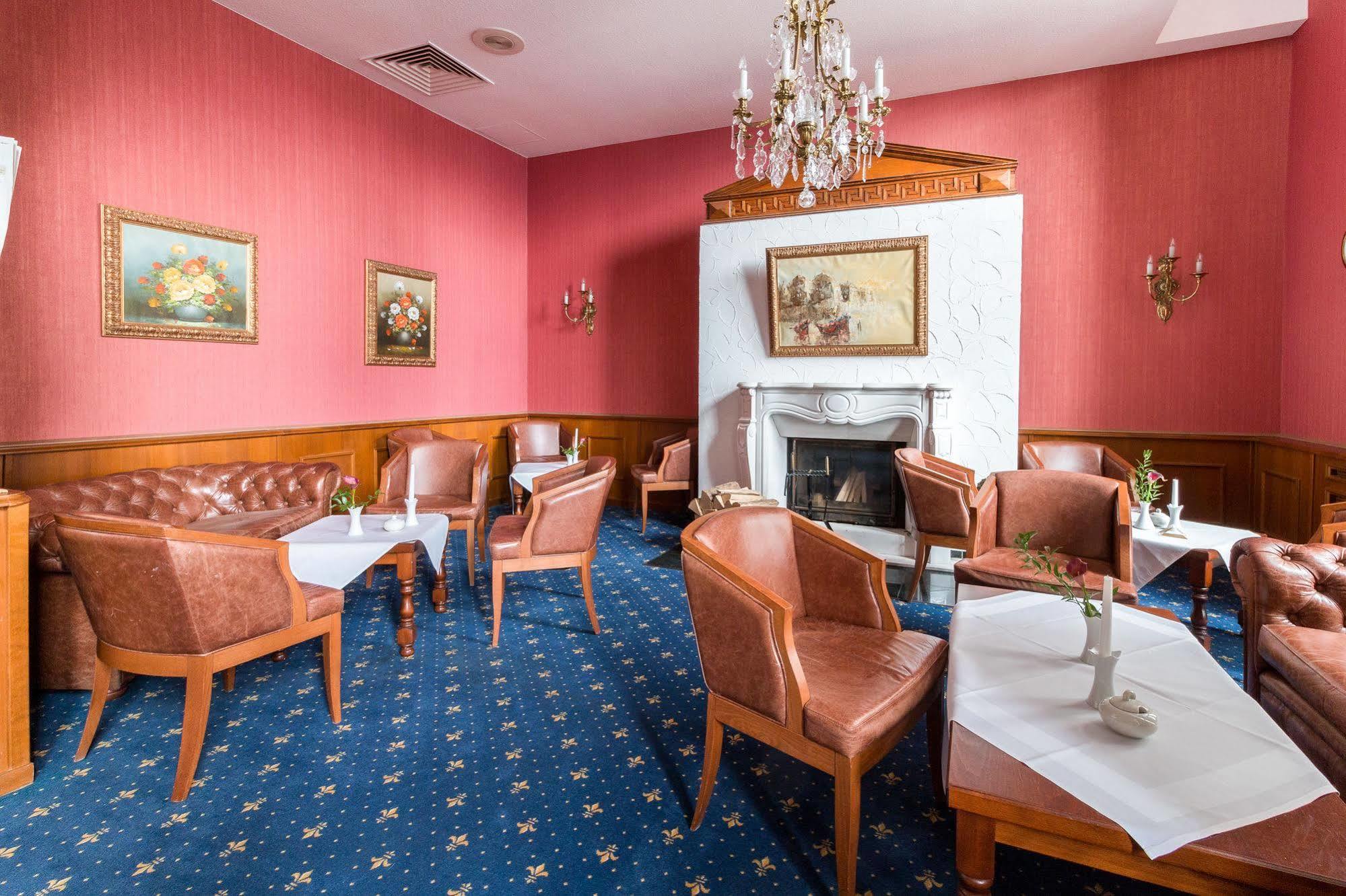 Seehotel Schloss كلينك المظهر الخارجي الصورة