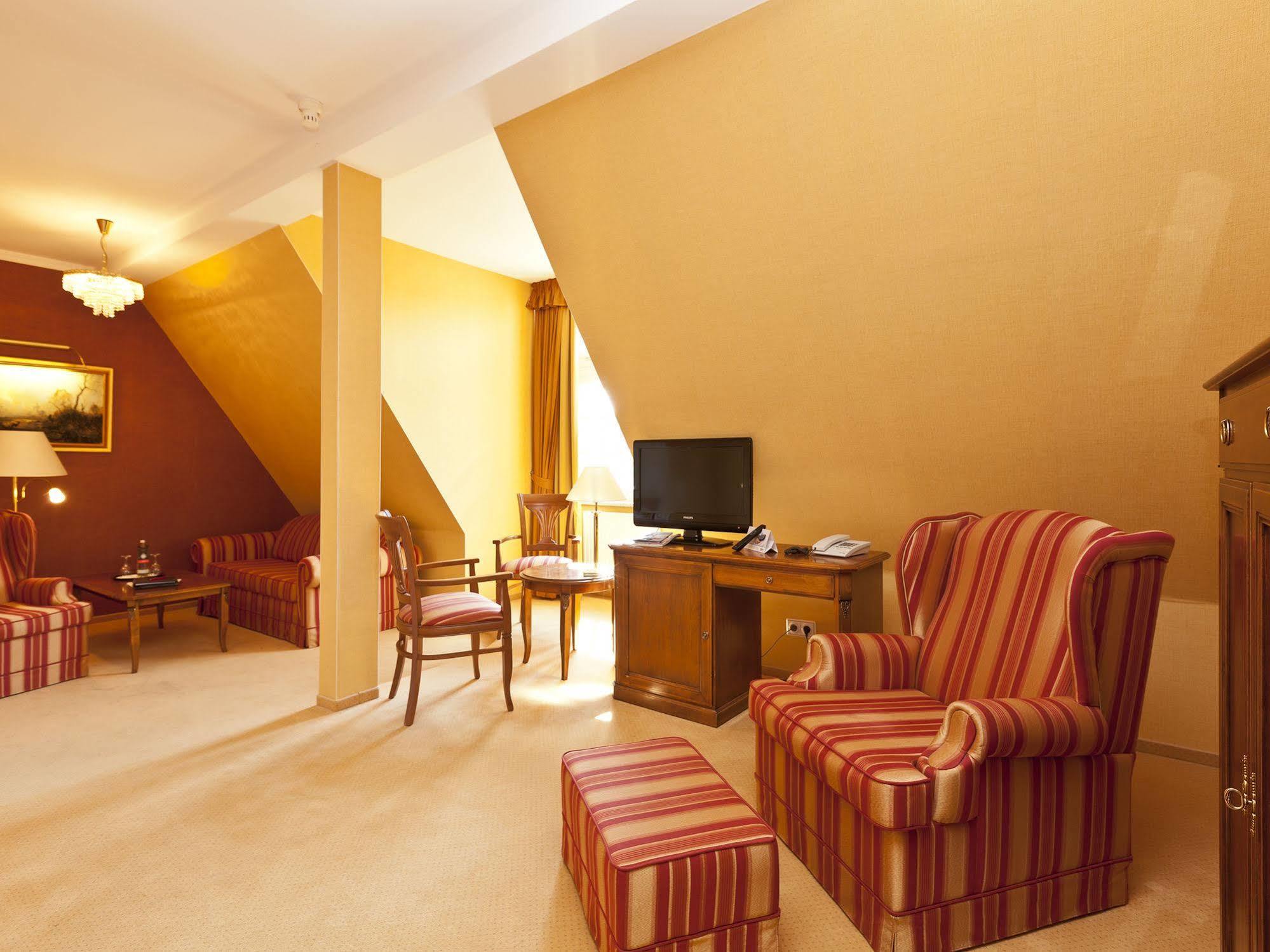 Seehotel Schloss كلينك المظهر الخارجي الصورة
