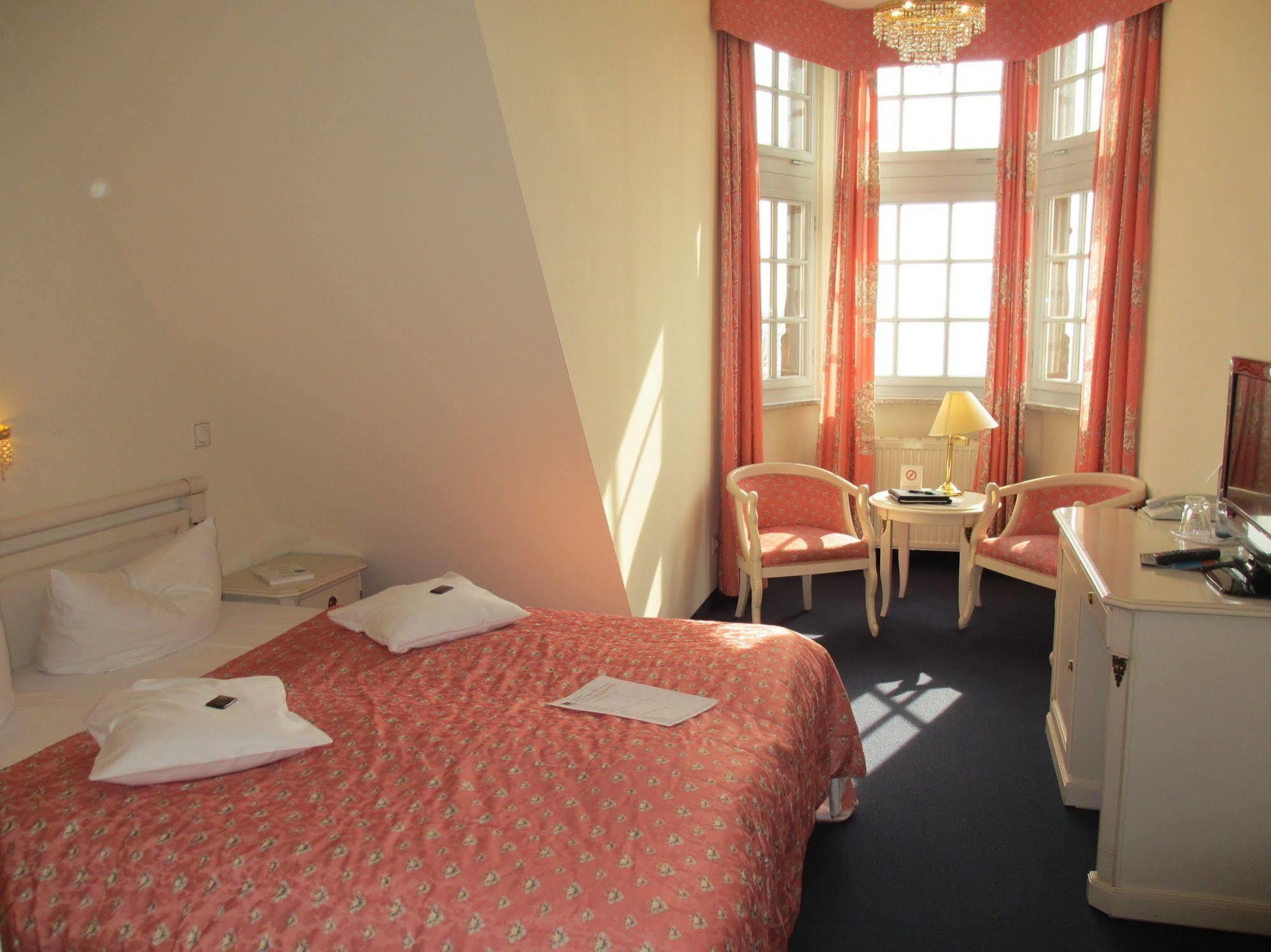 Seehotel Schloss كلينك المظهر الخارجي الصورة